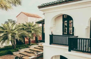 A luxurious UAE villa showcasing timeless interior paint colors that enhance architectural beauty and complement natural surroundings.